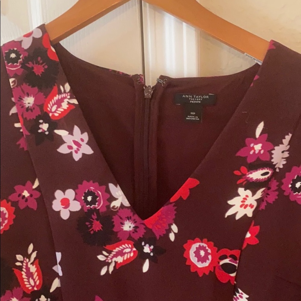 AnnTaylor holiday dress sz 00 - Picture 2 of 5